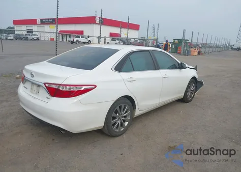 2017 Toyota Camry Xle z USA, uszkodzony, nr VIN 4T1BF1FK6HU800257